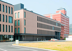 学校法人常翔学園　広島国際大学
